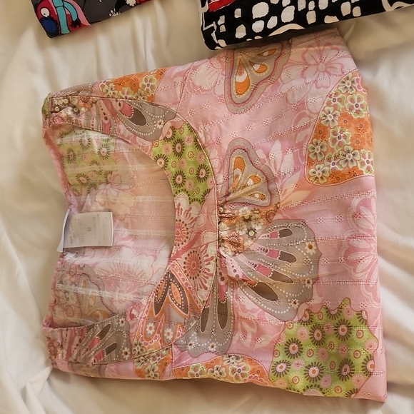 Uniform tops - Picture 2 of 4